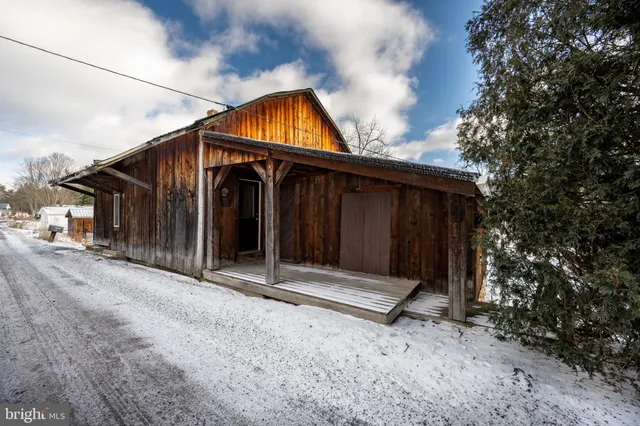 $289,000 | 82 Railroad Street, Grantsville, MD 21536