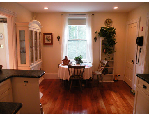 87 Cutler Road Hamilton, MA 01982 - Photo 3 of 8