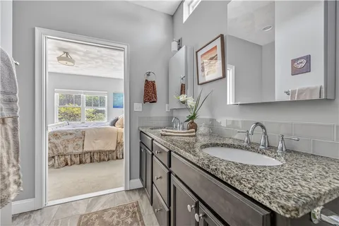 $749,900 | 55 Morningside Drive, North Kingstown, RI 02852