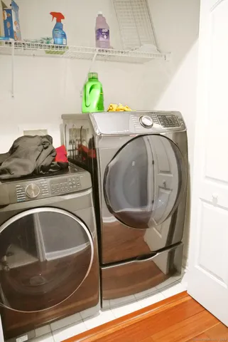 $570,000 | 10 Sampson Terrace, Unit 10, Danbury, CT 06810