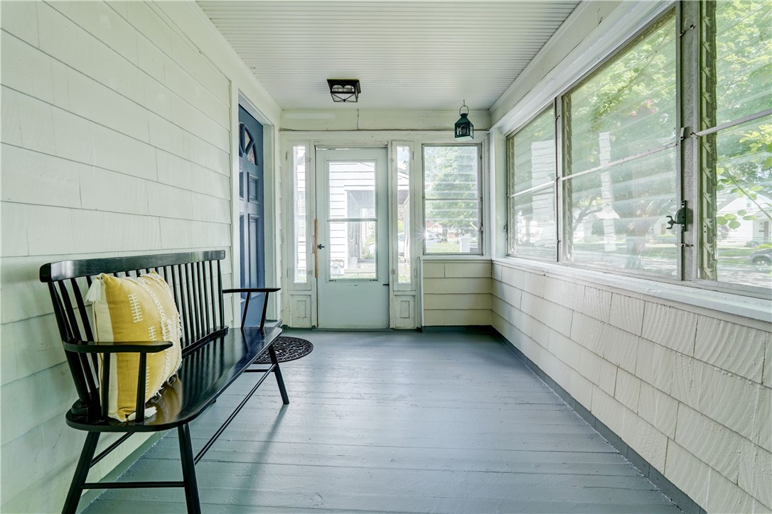 52 Edgemont Road Rochester, NY 14620 - Photo 4 of 29