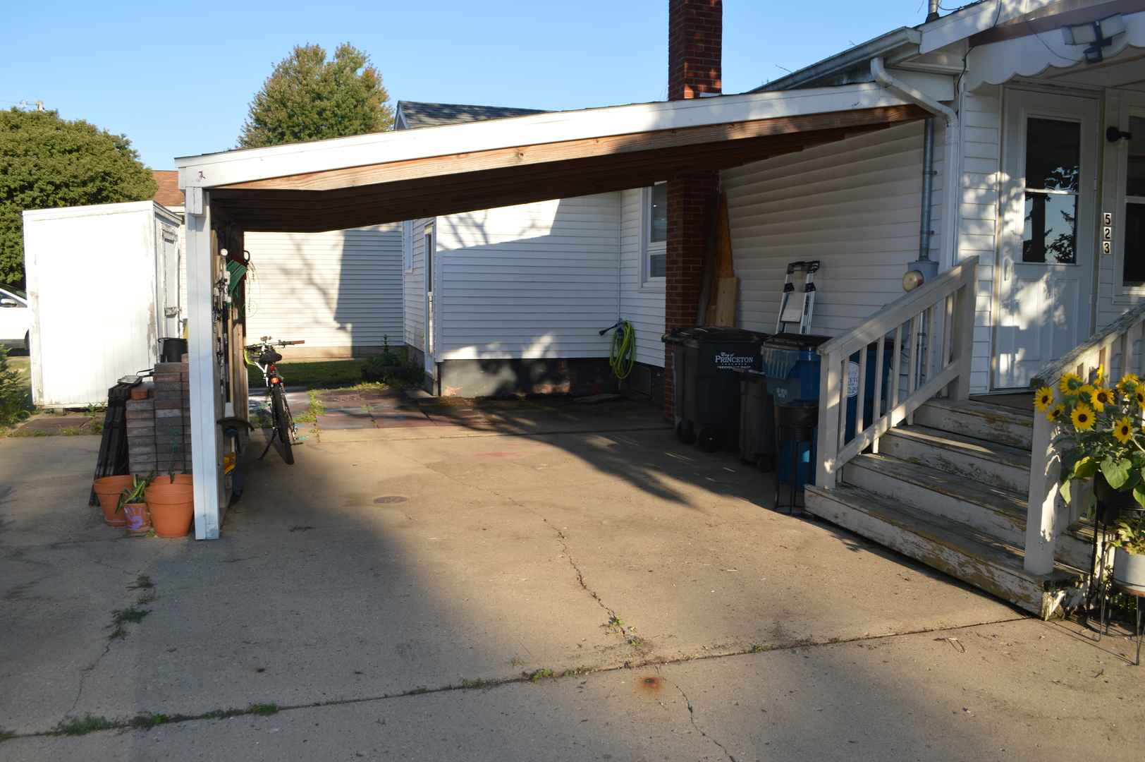 523 North Knox Street Princeton, IL 61356 - Photo 19 of 22 a view of outdoor space