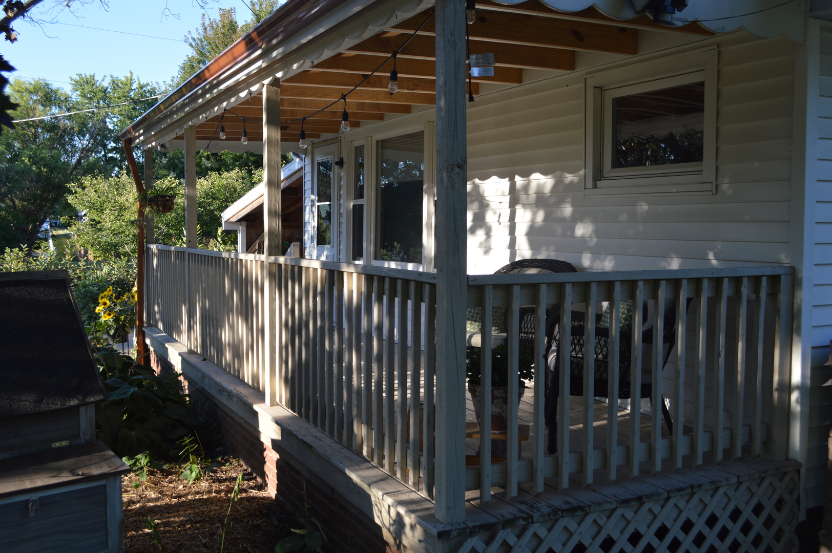 523 North Knox Street Princeton, IL 61356 - Photo 20 of 22 a view of a house with wooden fence