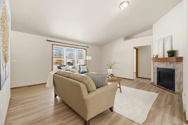 $385,000 | 531 Chain Drive, Appleton, WI 54915