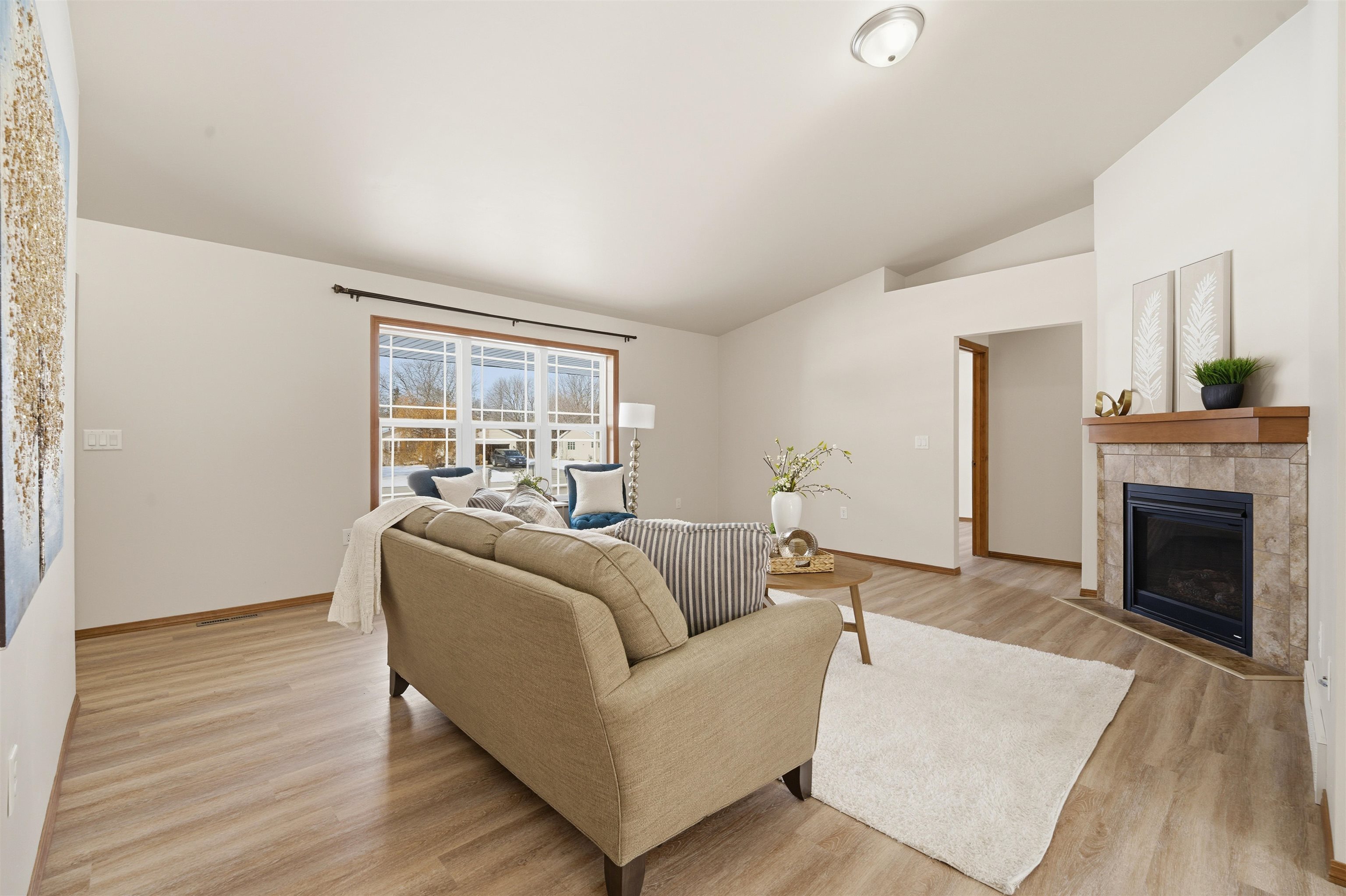 531 Chain Drive Appleton, WI 54915 - Photo 3 of 32