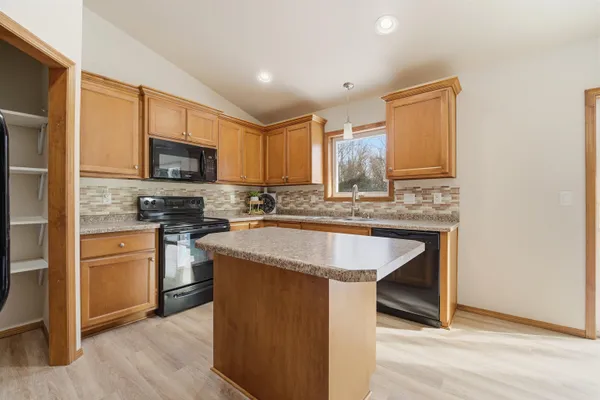 $385,000 | 531 Chain Drive, Appleton, WI 54915