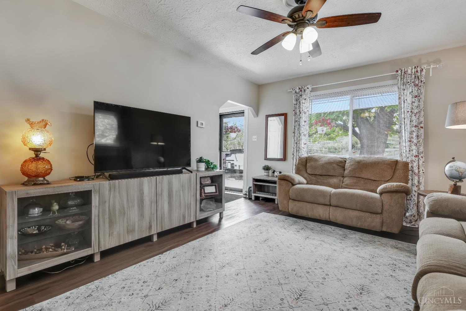 10040 Daly Road Cincinnati, OH 45231 - Photo 10 of 49 Gallery Image 10