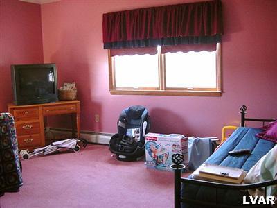 2008 Valley Road Tamaqua, PA 18252 - Photo 8 of 12 Gallery Image 8