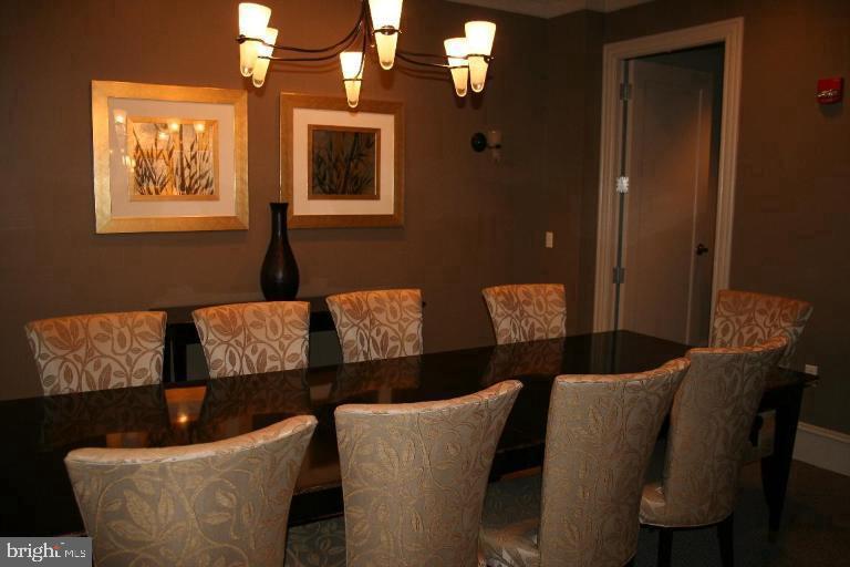 851 North Glebe Road, Unit 1503 Arlington, VA 22203 - Photo 14 of 40