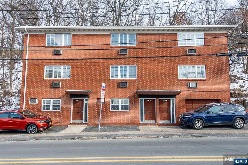 601 Fairview Avenue Fairview, NJ 07022 - Photo 2 of 22