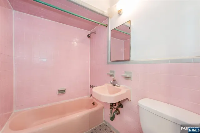 $1,450 | 601 Fairview Avenue, Fairview, NJ 07022