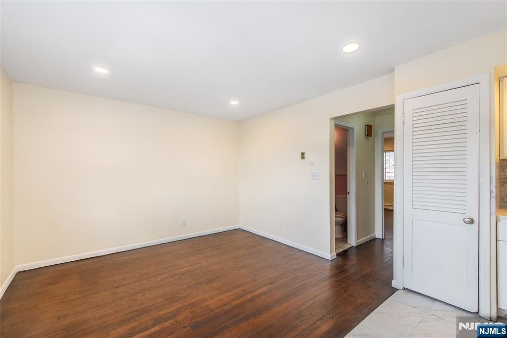 601 Fairview Avenue Fairview, NJ 07022 - Photo 8 of 22