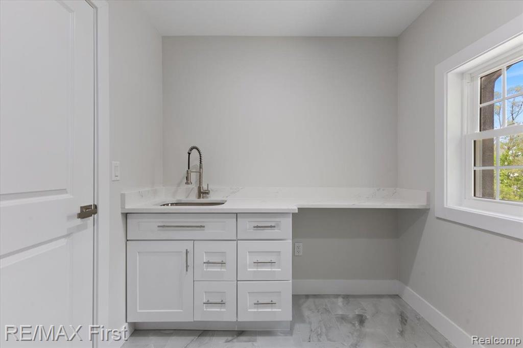3408 Eastern Avenue Rochester Hills, MI 48307 - Photo 40 of 50