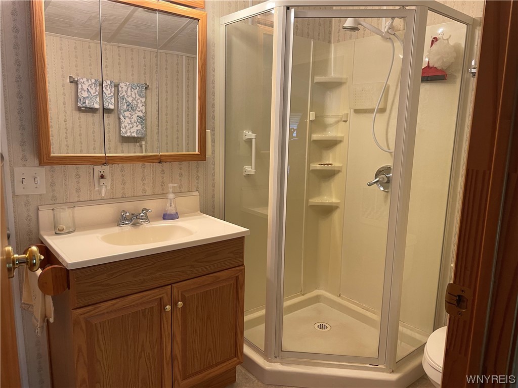 3926 Lockport Olcott Road, Unit 108 Lockport, NY 14094 - Photo 18 of 19 Easy access shower