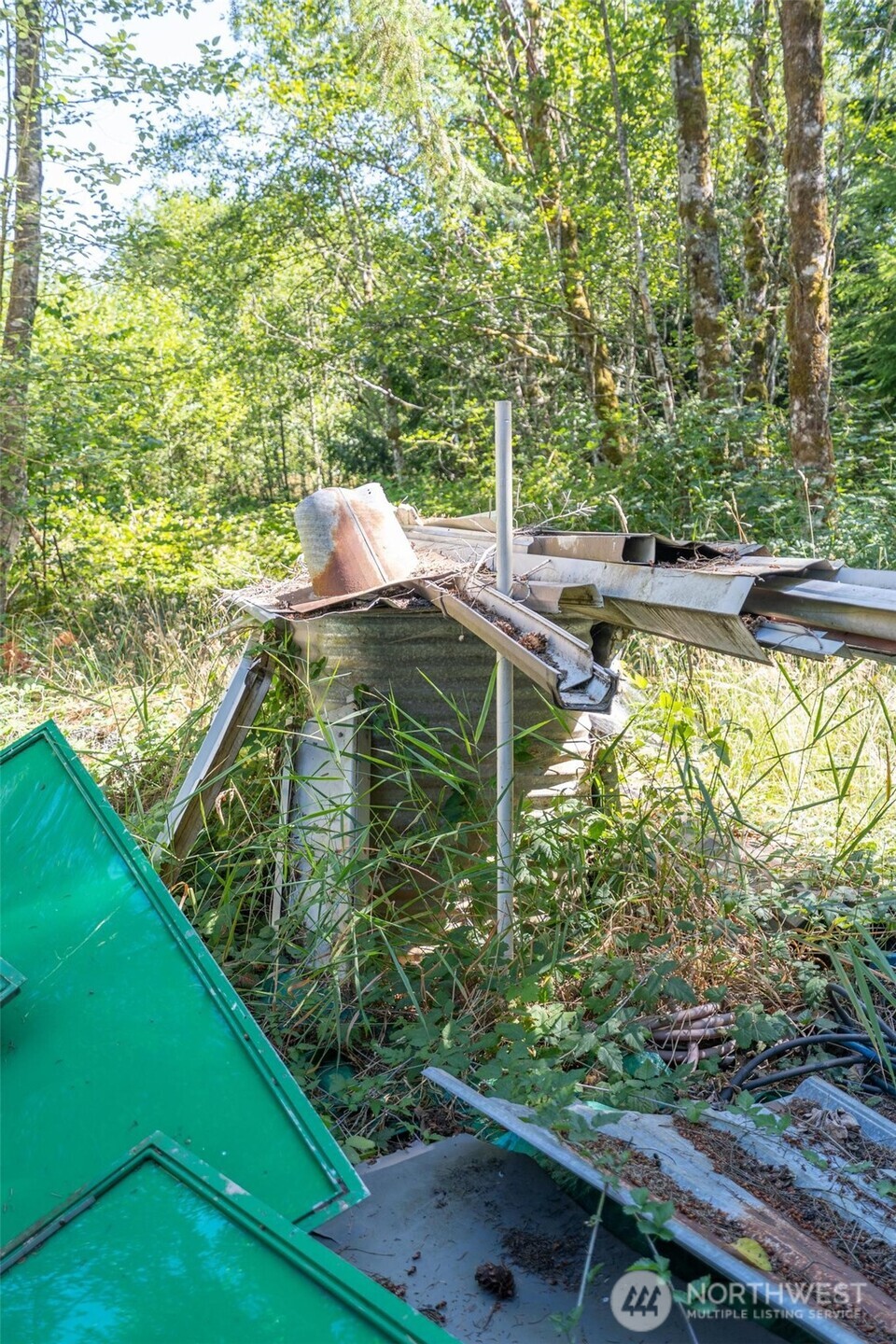 234 Smokey Ridge Road Onalaska, WA 98570 - Photo 9 of 18 a view of yard from a balcony