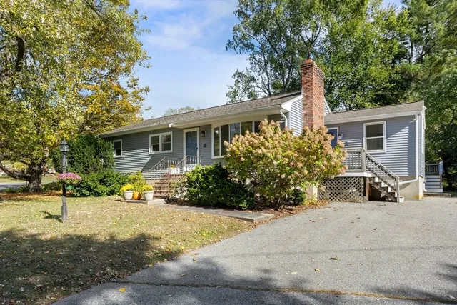 a view of a house with a outdoor space