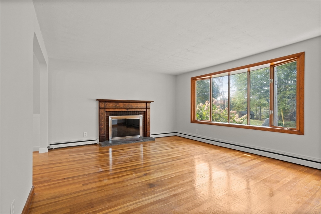 8 Edsel Road Littleton, MA 01460 - Photo 3 of 36 Gallery Image 3