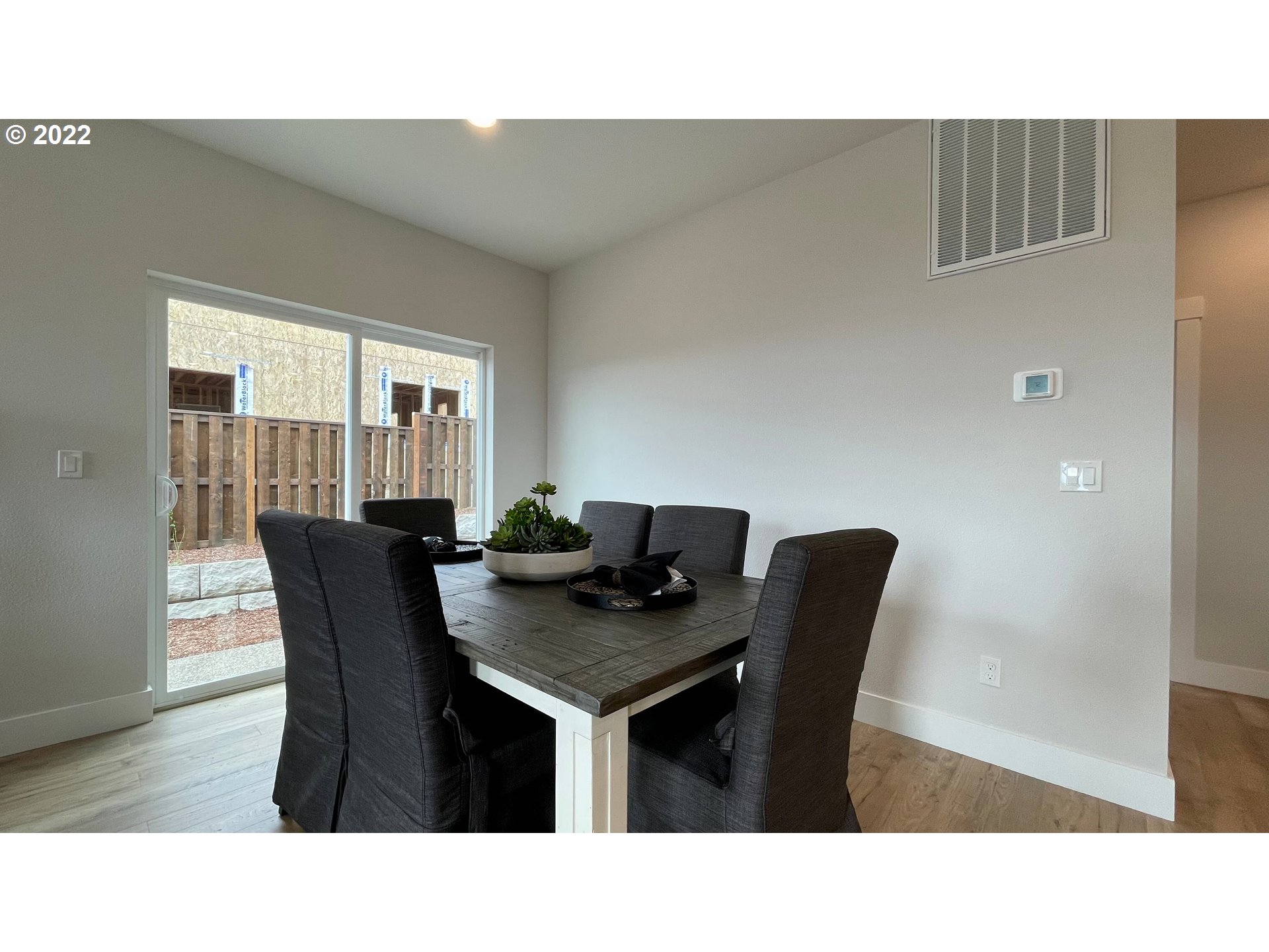 16722 Southwest Darwin Loop Tigard, OR 97223 - Photo 15 of 32 Gallery Image 15