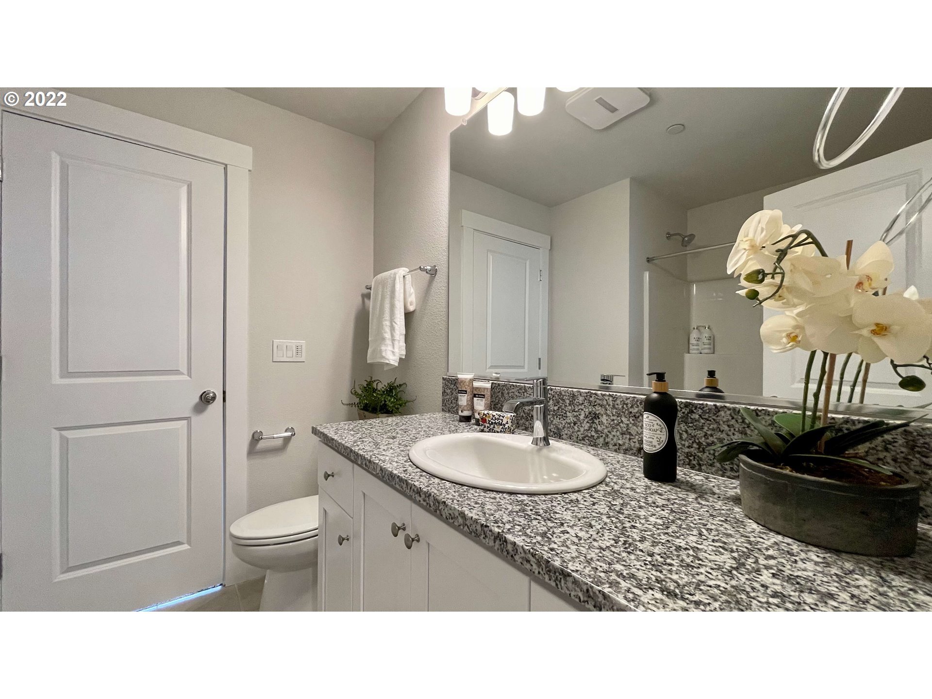 16722 Southwest Darwin Loop Tigard, OR 97223 - Photo 29 of 32 Gallery Image 29