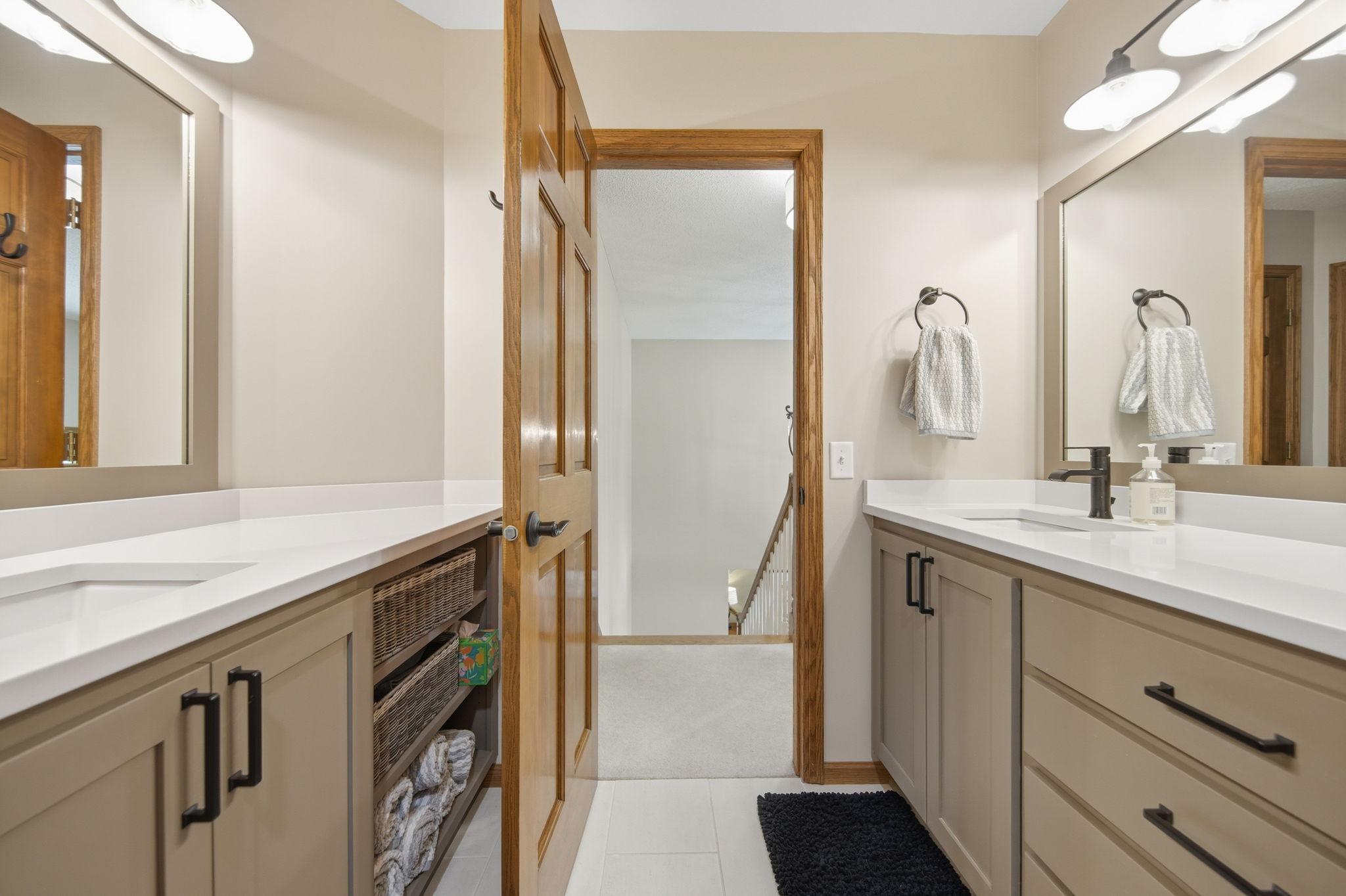 699 Bridle Ridge Road Eagan, MN 55123 - Photo 41 of 77