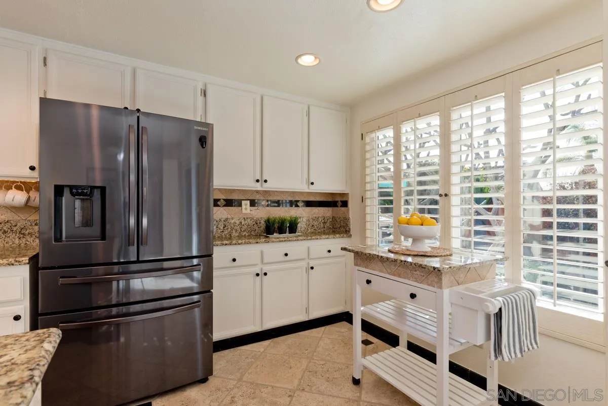 12636 Spindletop Road San Diego, CA 92129 - Photo 11 of 30 Gallery Image 11