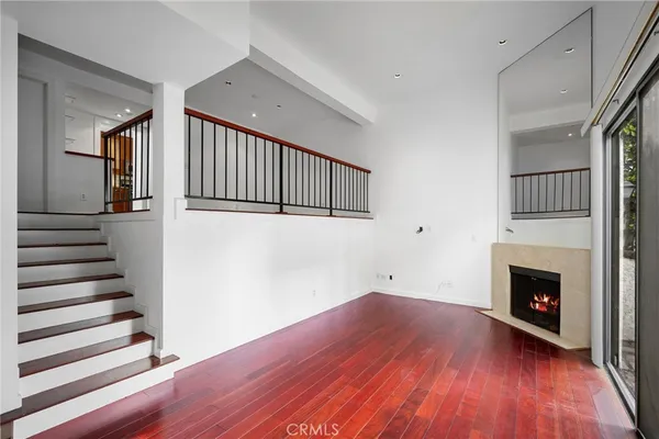 $799,000 | 300 North Isabel Street, Unit 10, Glendale, CA 91206
