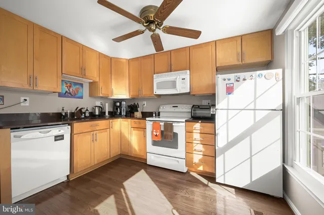 $350,000 | 20605 Pruitt Court, Montgomery Village, MD 20886