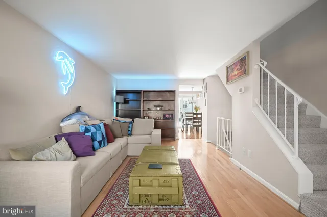 $350,000 | 20605 Pruitt Court, Montgomery Village, MD 20886