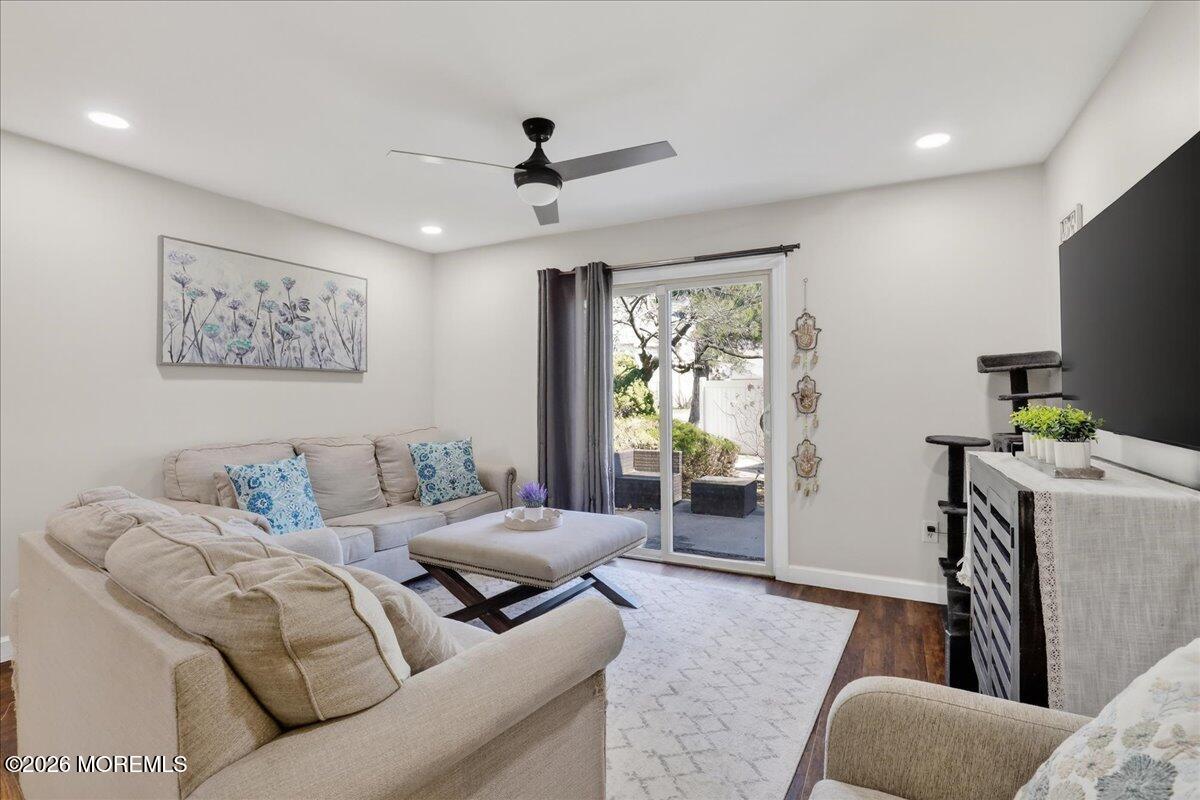 402 Daisy Court Jackson, NJ 08527 - Photo 13 of 44 a living room with furniture and a flat screen tv