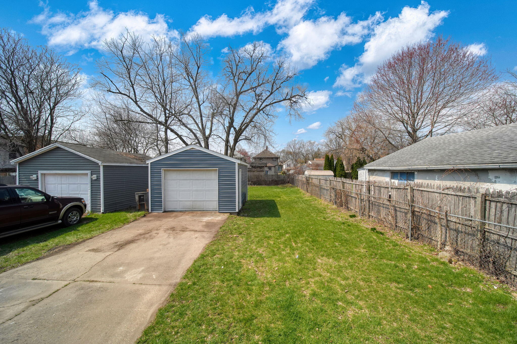 316 Carr Street Jackson, MI 49201 - Photo 31 of 33 yard