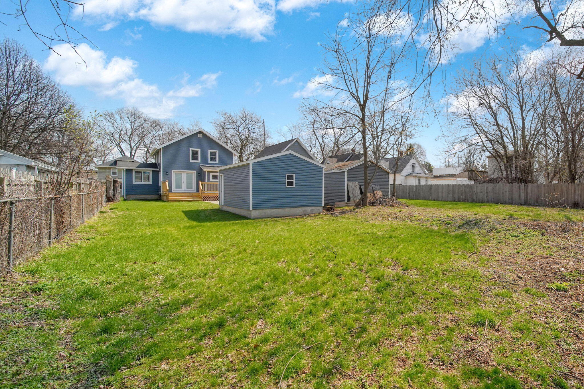 316 Carr Street Jackson, MI 49201 - Photo 32 of 33 backyard