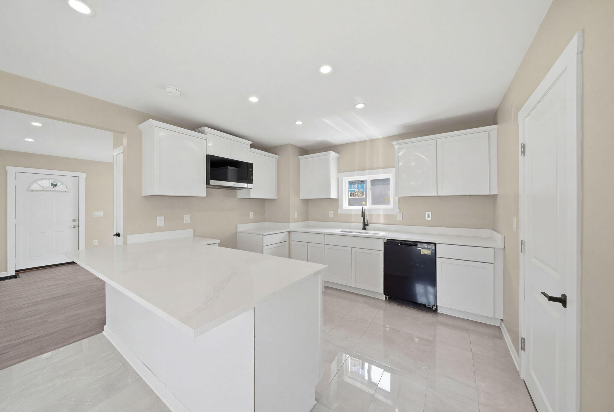 316 Carr Street Jackson, MI 49201 - Photo 10 of 33 dishwasher