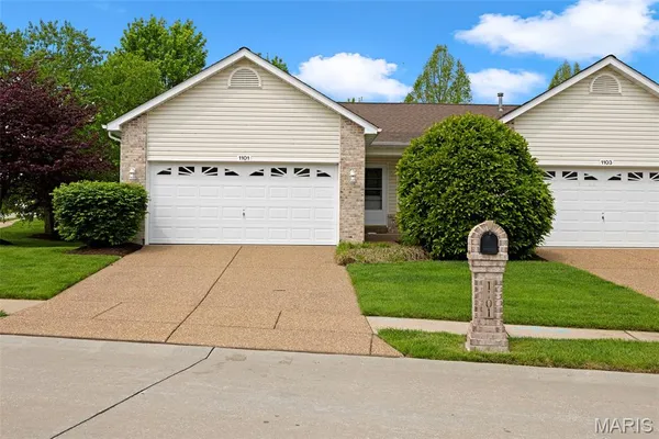 $275,000 | 1101 Silo Bend Drive, Unit 349B, Wentzville, MO 63385