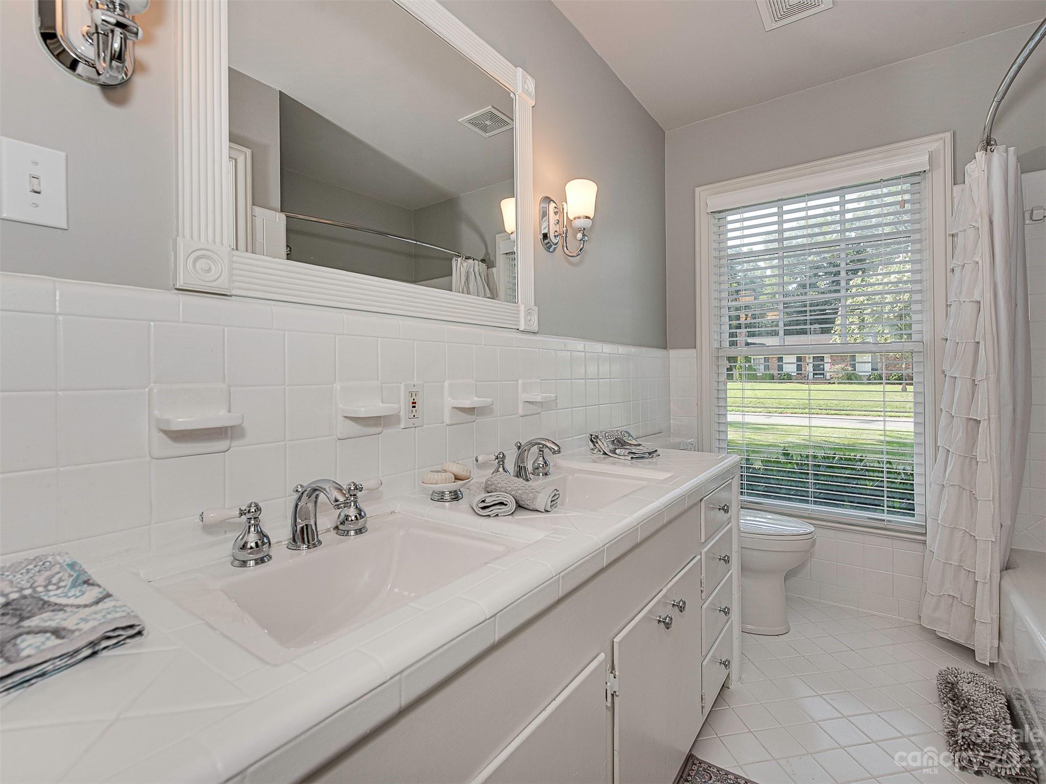 431 Scofield Road Charlotte, NC 28209 - Photo 23 of 46 Gallery Image 23