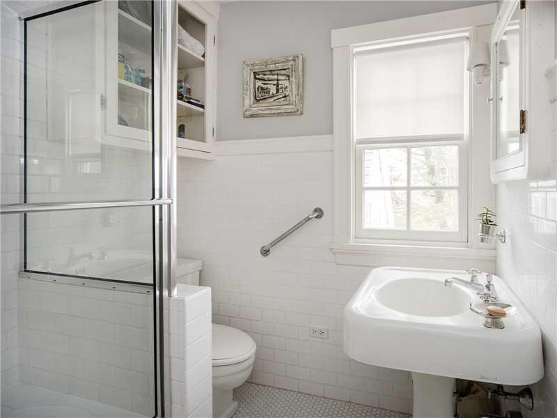 71 Cloyster Road South Portland, ME 04106 - Photo 22 of 26 Bathroom. Tiled hall bath also...