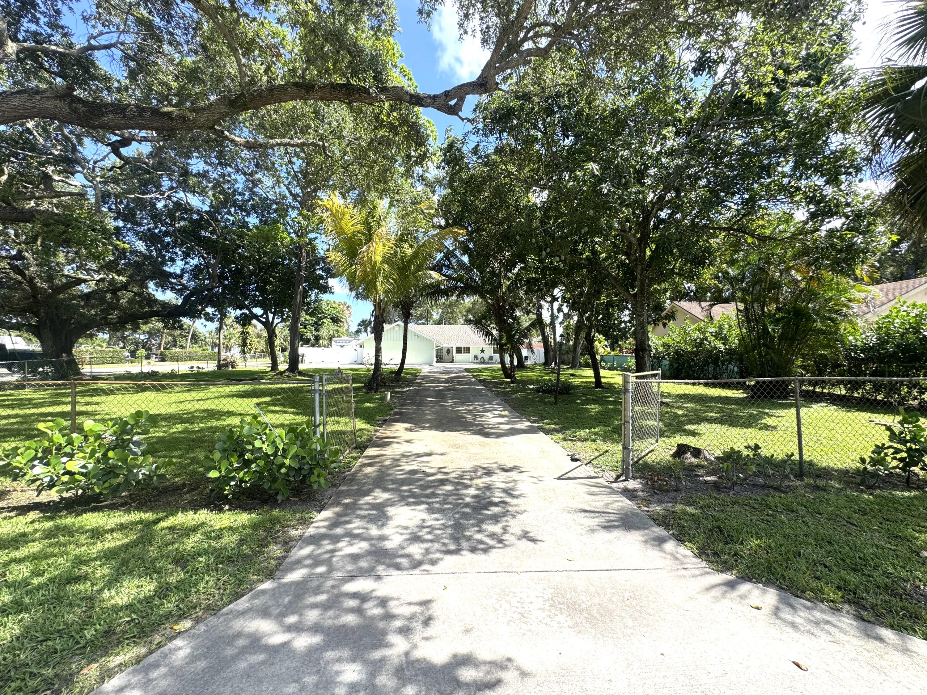 2518 Ranch House Road West Palm Beach, FL 33406 - Photo 5 of 26 IMG_2959