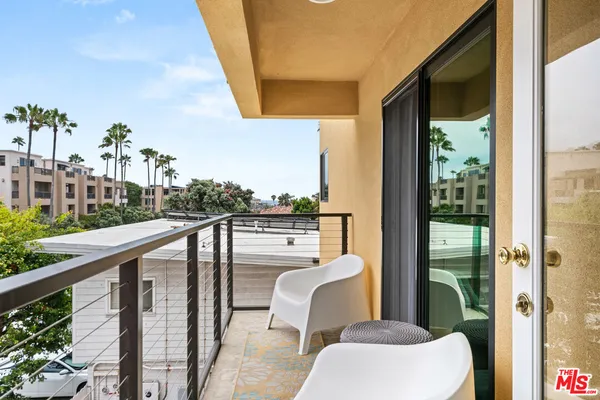 $10,000 | 457 Coast Boulevard, Unit 403, La Jolla, CA 92037