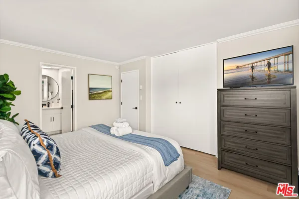 $10,000 | 457 Coast Boulevard, Unit 403, La Jolla, CA 92037