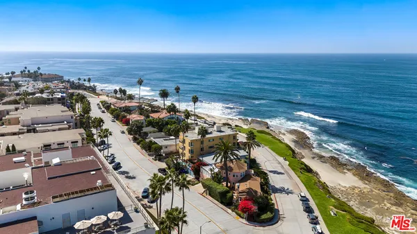 $10,000 | 457 Coast Boulevard, Unit 403, La Jolla, CA 92037