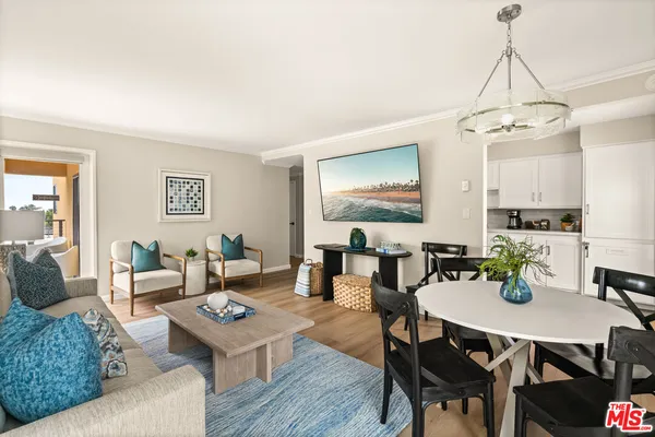 $10,000 | 457 Coast Boulevard, Unit 403, La Jolla, CA 92037