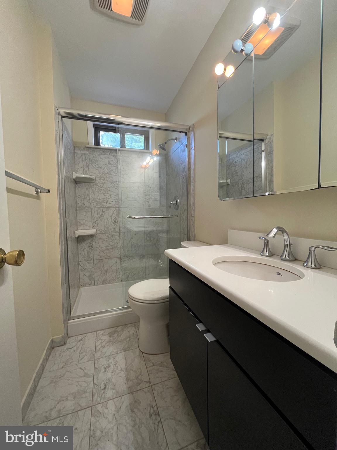 4 Robertson Road East Windsor, NJ 08520 - Photo 11 of 29 Main full bath