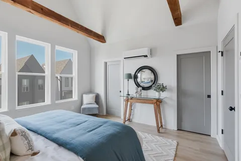 $439,900 | 352 East Village Lane, Nashville, TN 37216