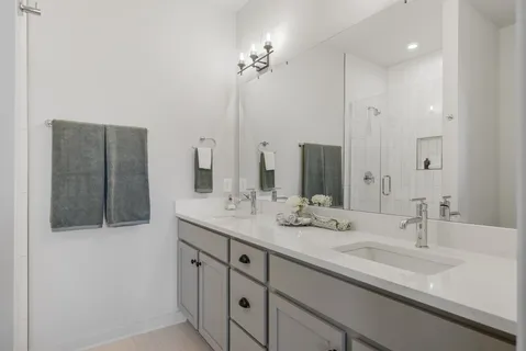 $439,900 | 352 East Village Lane, Nashville, TN 37216