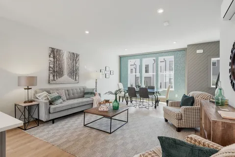 $439,900 | 352 East Village Lane, Nashville, TN 37216