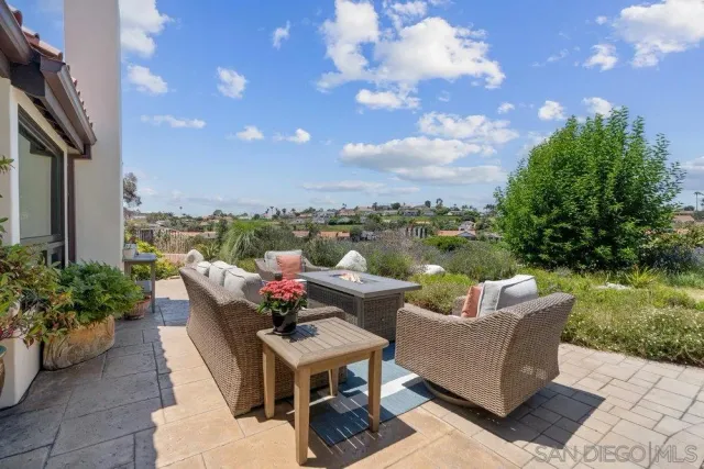 $3,050,000 | 350 Punta Baja Drive, Solana Beach, CA 92075