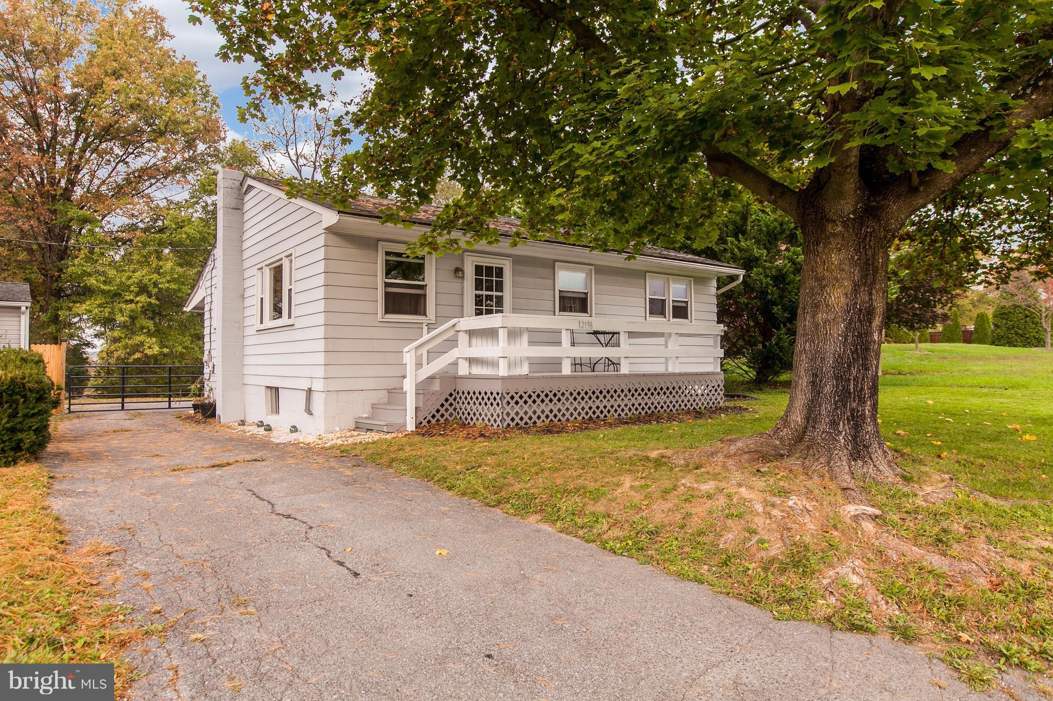12138 Walnut Point Road Hagerstown, MD 21740 - Photo 2 of 25 Exterior (Front)