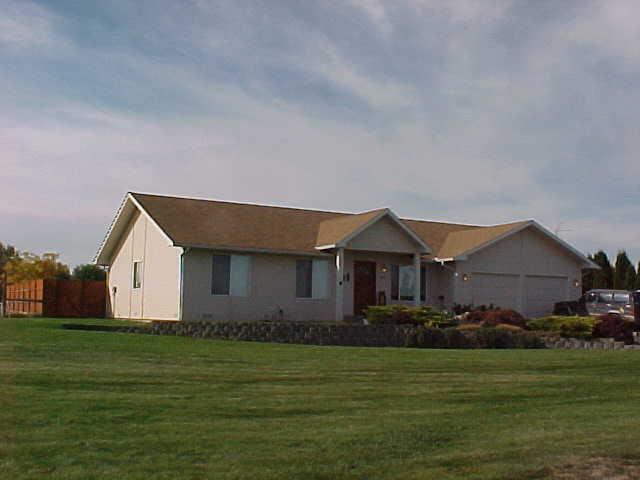 14803 Douglas Road Yakima, WA 98908 - Photo 1 of 9 Primary Photo