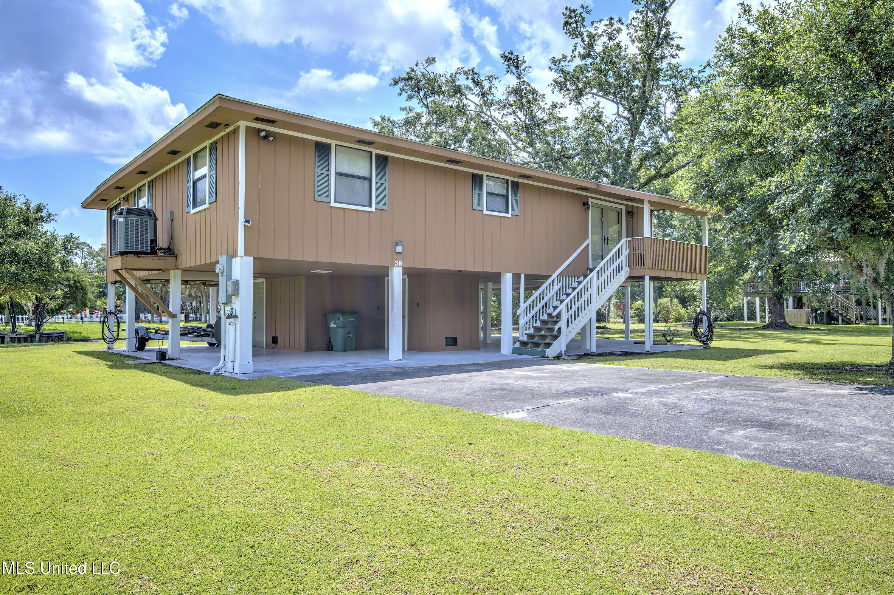 39 Harrison Road Bay St. Louis, MS 39520 - Photo 1 of 30 39h30