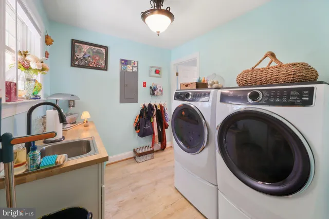 a view of an ocean view