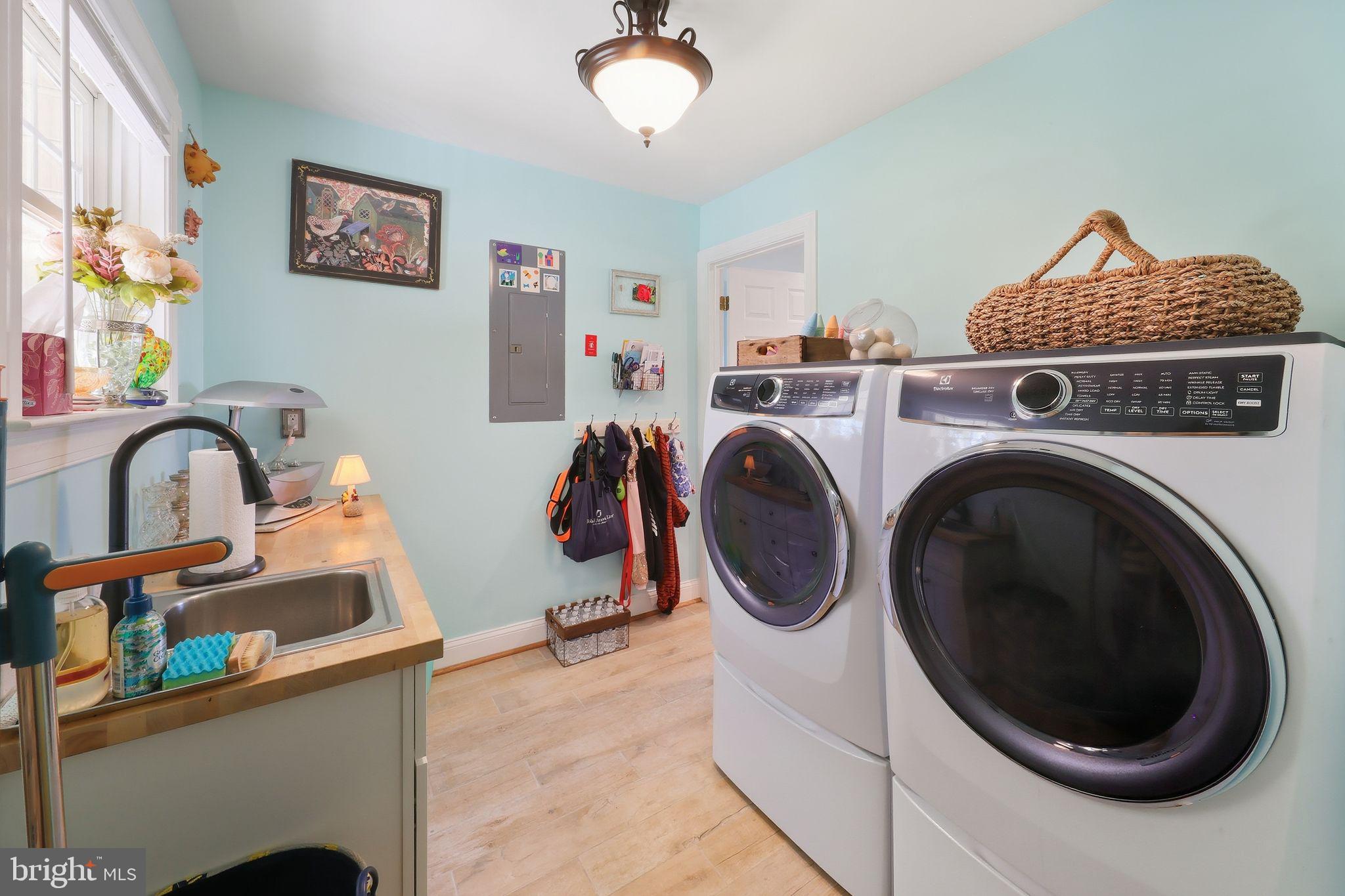 121 Little Eagle Road Centreville, MD 21617 - Photo 44 of 64 main level mudroom off kitchen
